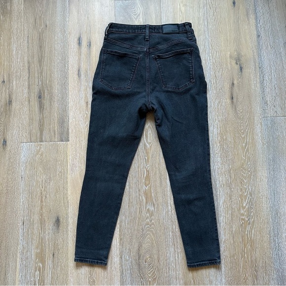 Madewell Petite Curvy High-Rise Skinny Jeans in Starkey Wash Denim - Size 27P - Picture 6 of 16